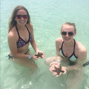 Meet your Posher, Abby